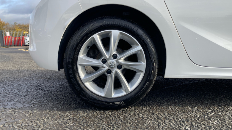 Vauxhall Corsa 1.2 Elite 5dr Petrol Hatchback